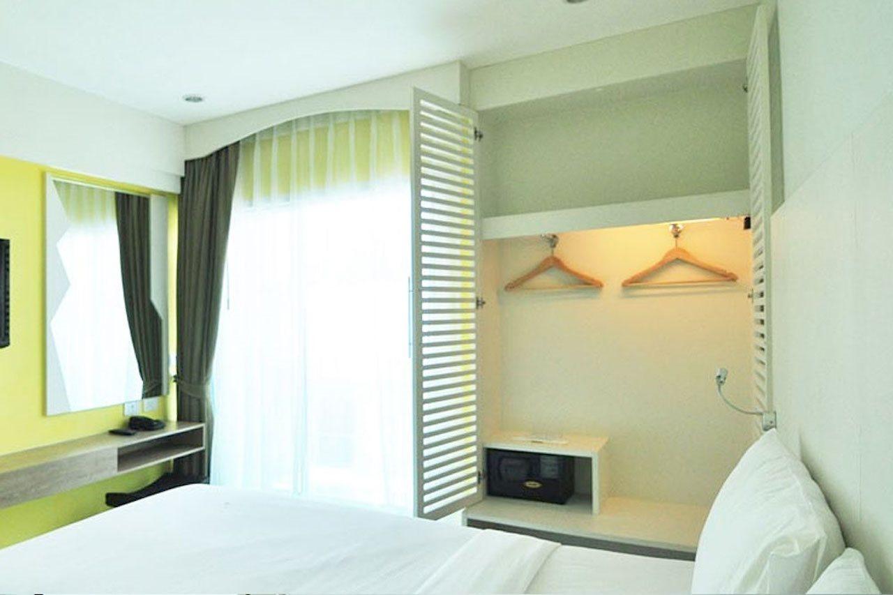 The Aim Patong Hotel Buitenkant foto