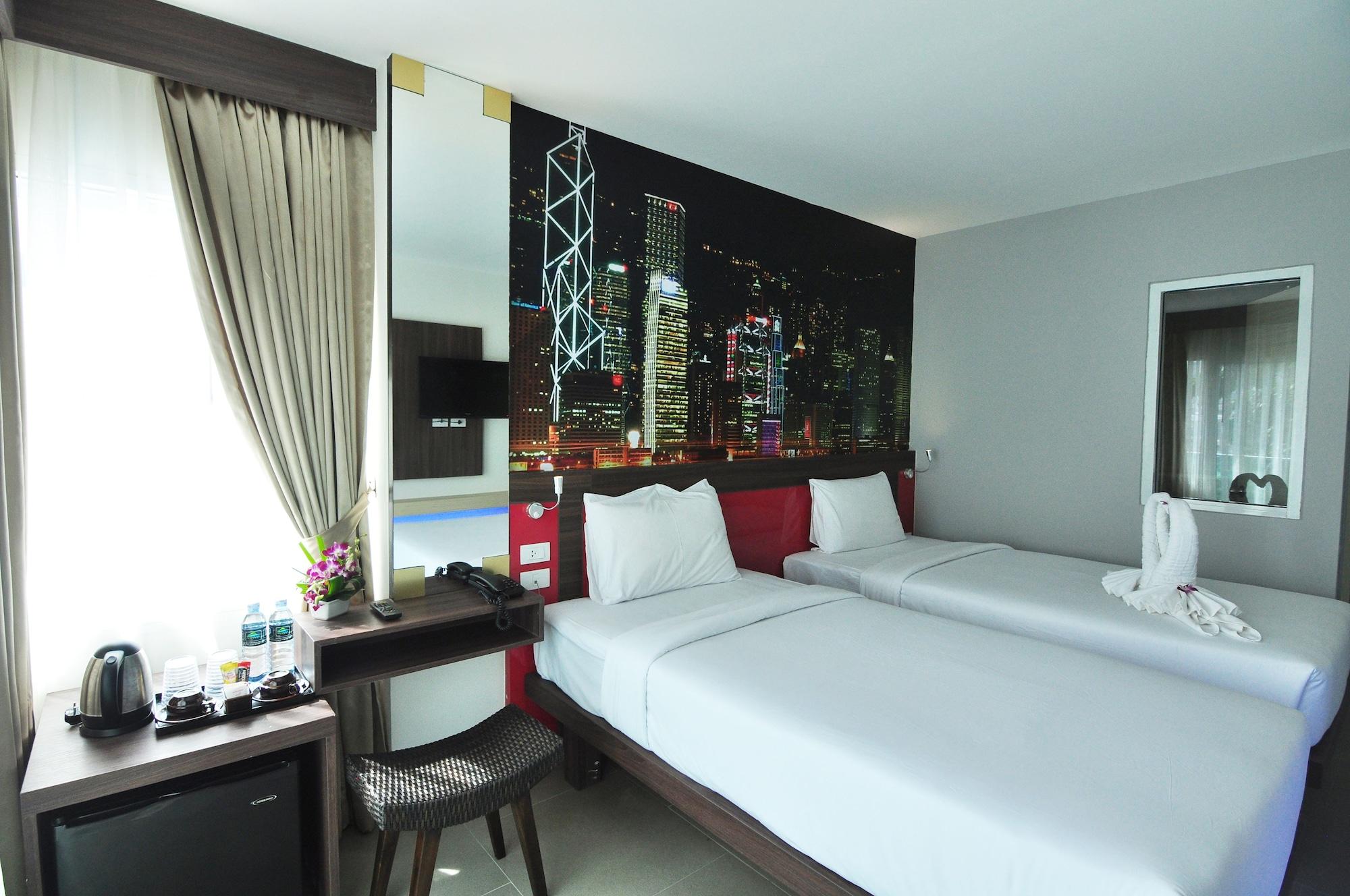The Aim Patong Hotel Buitenkant foto