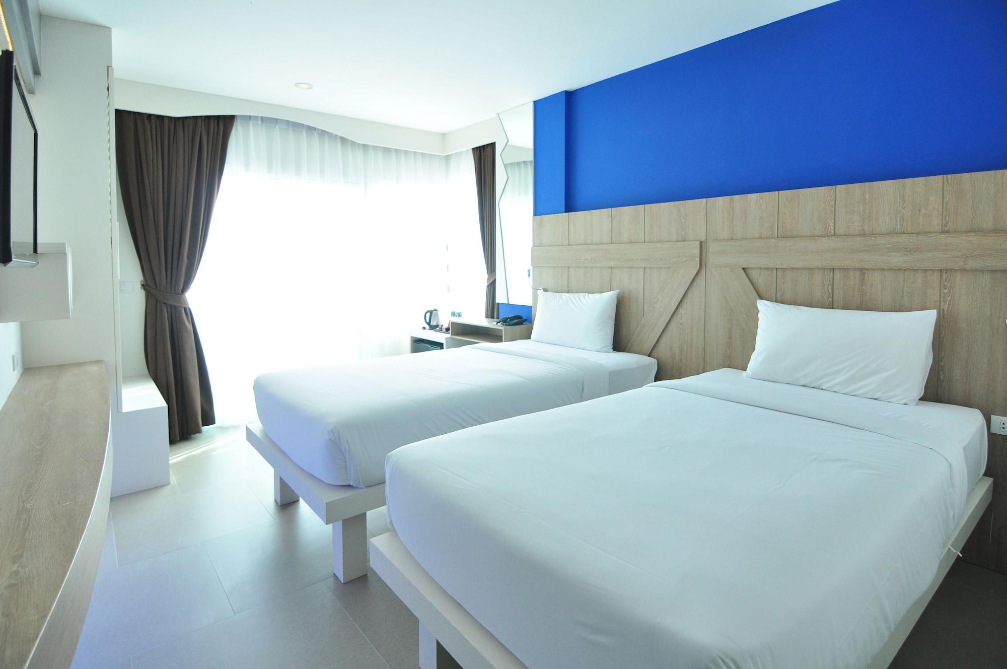 The Aim Patong Hotel Buitenkant foto