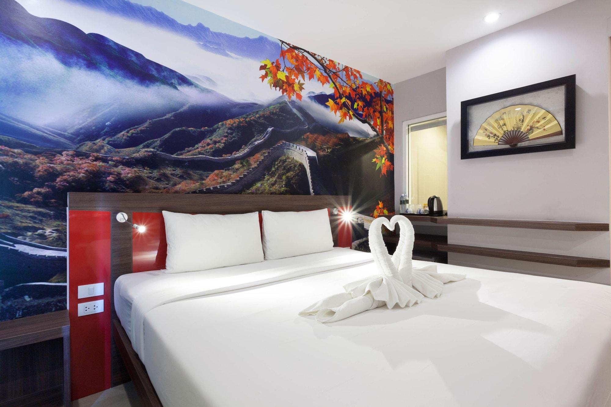The Aim Patong Hotel Buitenkant foto