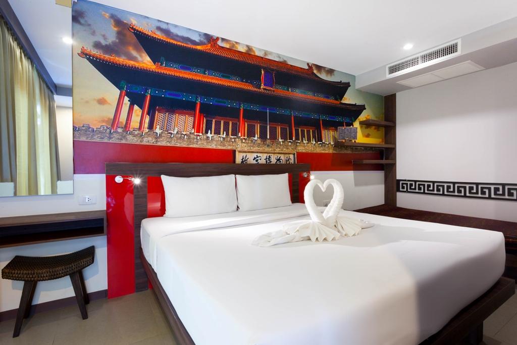The Aim Patong Hotel Buitenkant foto