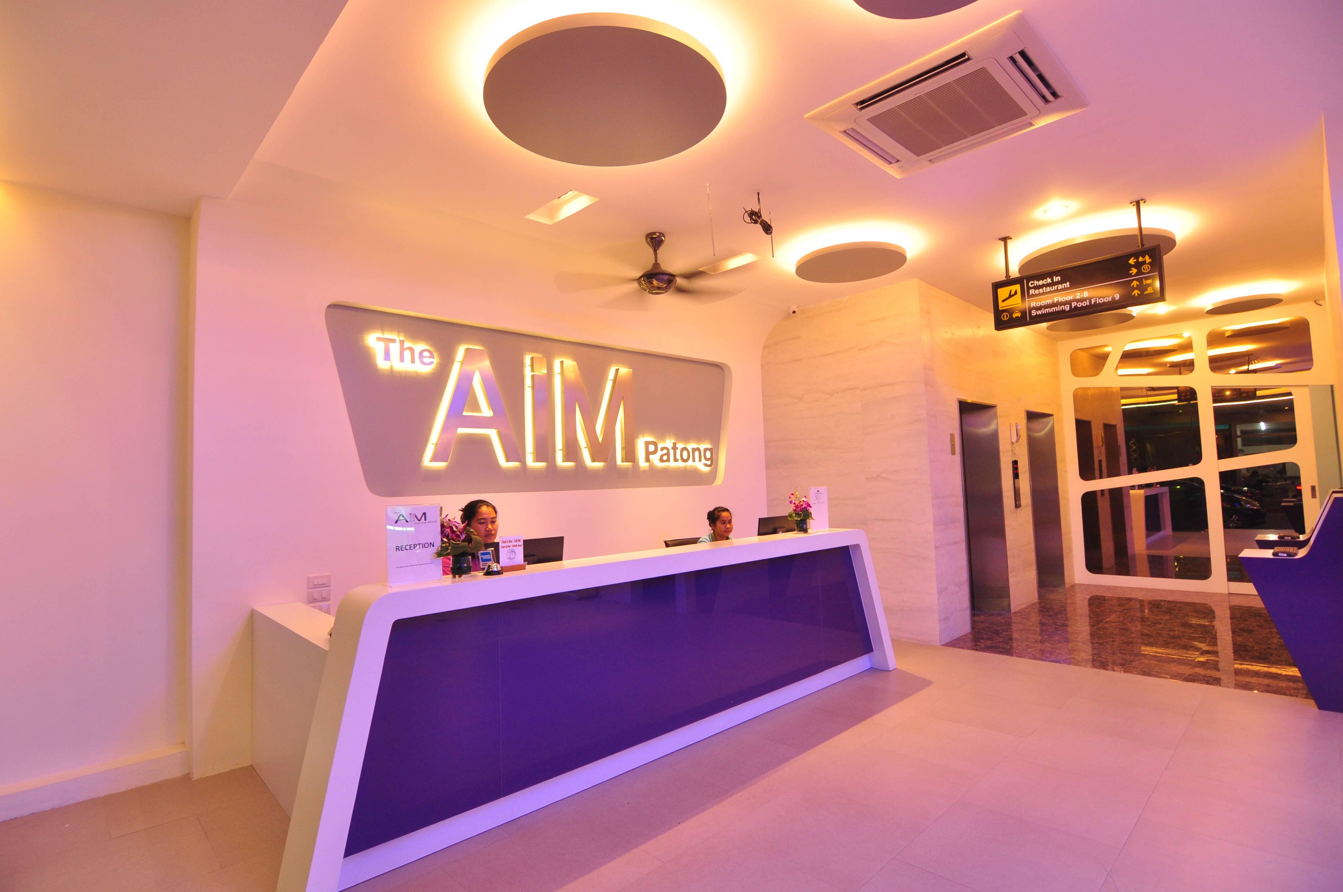 The Aim Patong Hotel Buitenkant foto