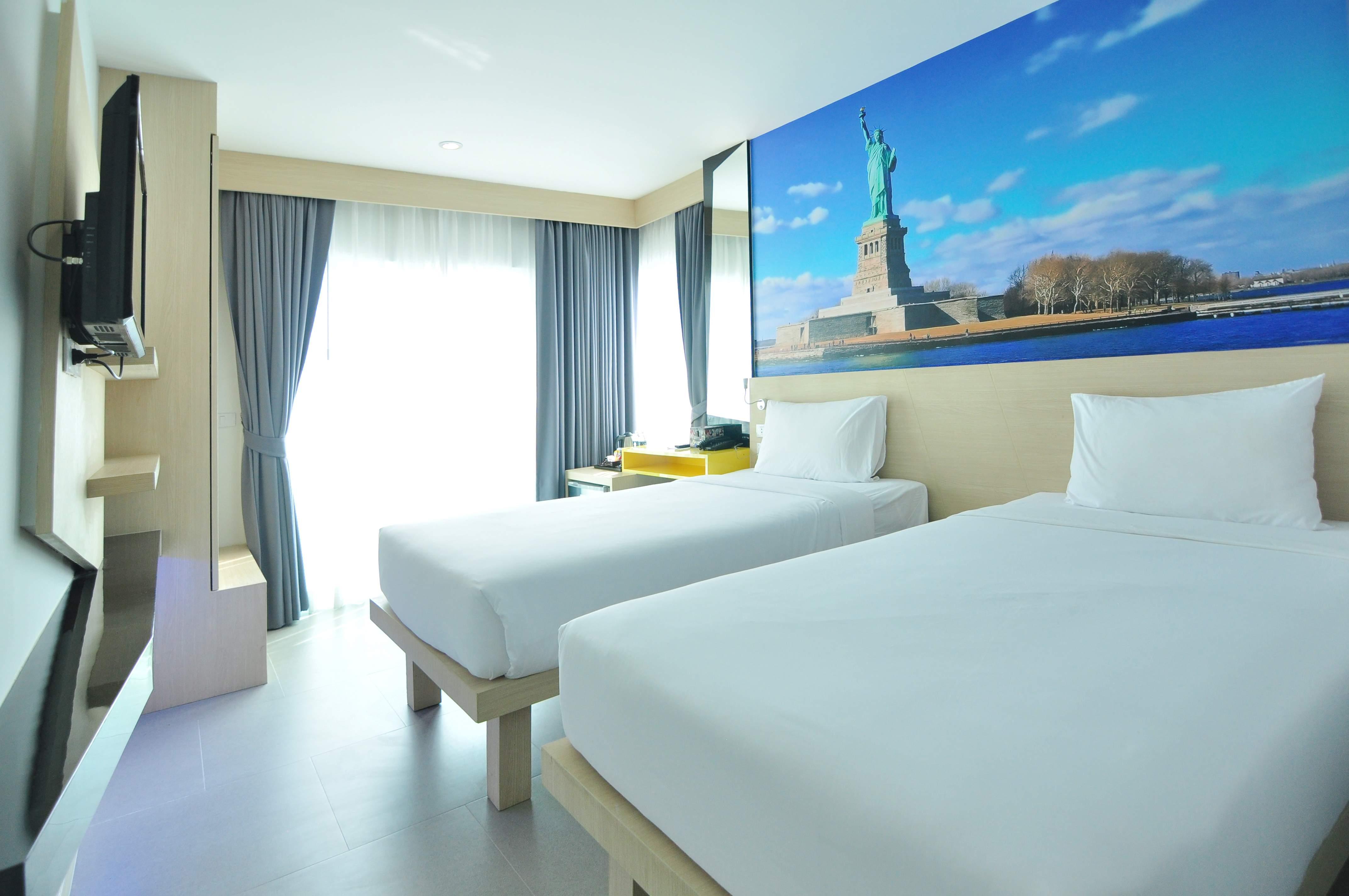 The Aim Patong Hotel Buitenkant foto