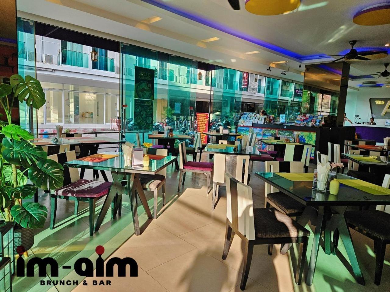 The Aim Patong Hotel Buitenkant foto