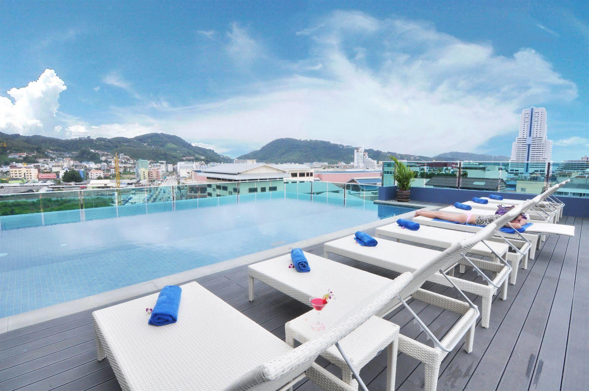 The Aim Patong Hotel Buitenkant foto